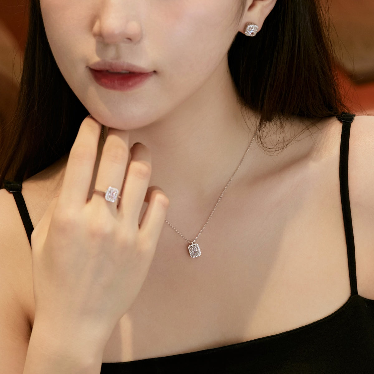 [Nova Jewelry]1.0 Carat Luxurious Dainty Emerald Cut Daily Earrings