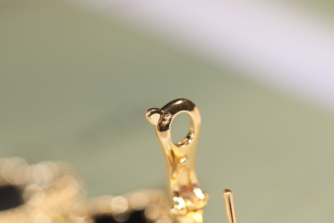 [BLUE TEARS]CLOVER EARRINGS GOLD ONYX MOP 3 MOTIF