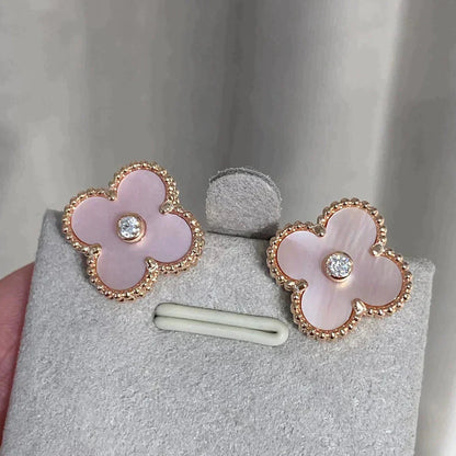 [BLUE TEARS]CLOVER MEDIUM 1 MOTIFS  PINK MOP DIAMOND EARRINGS
