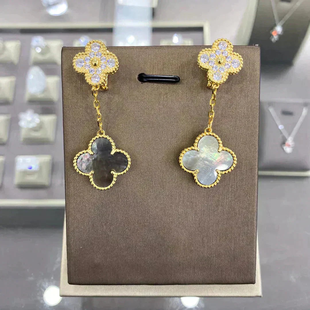[BLUE TEARS]CLOVER  2 MOTIFS  DIAMOND  EARRINGS (MULTIPLE CHOICESç´
