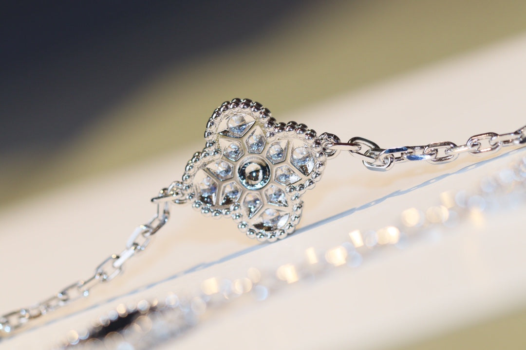 [BLUE TEARS]CLOVER 20 MOTIFS ONYX DIAMOND SILVER