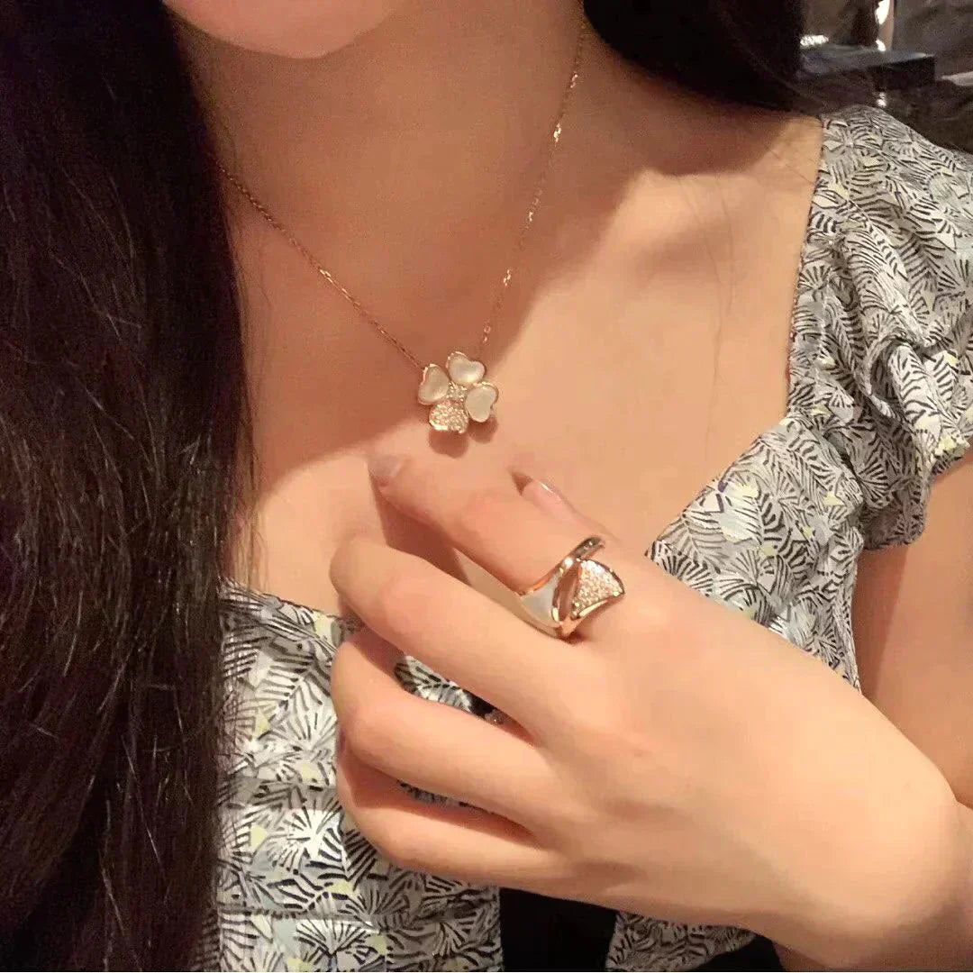 [BLUE TEARS]CLOVER MOP DIAMOND ROSE GOLD NECKLACE