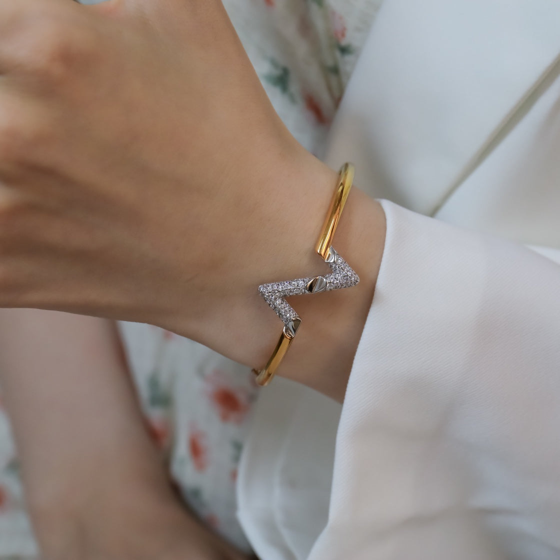 [BLAUE TRÄNEN]VOLTE UPSITEN DOWN GOLD DIAMANT ARMBAND