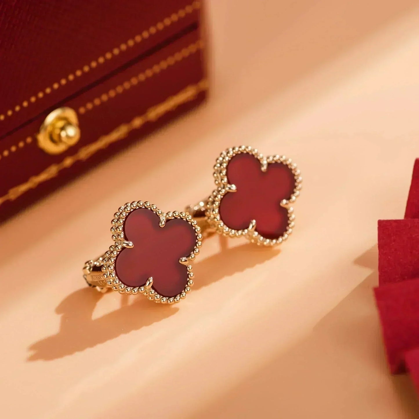 [BLUE TEARS]CLOVER MEDIUM 1 MOTIFS CARNELIAN  EARRINGS