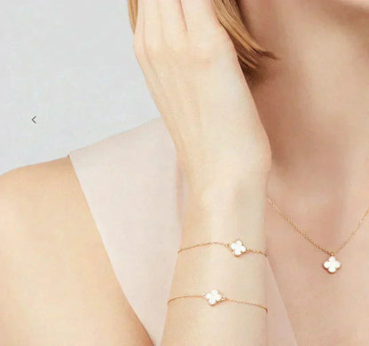 [BLUE TEARS]CLOVER MINI 9.5MM WHITE MOTHER-OF-PEARL NECKLACE