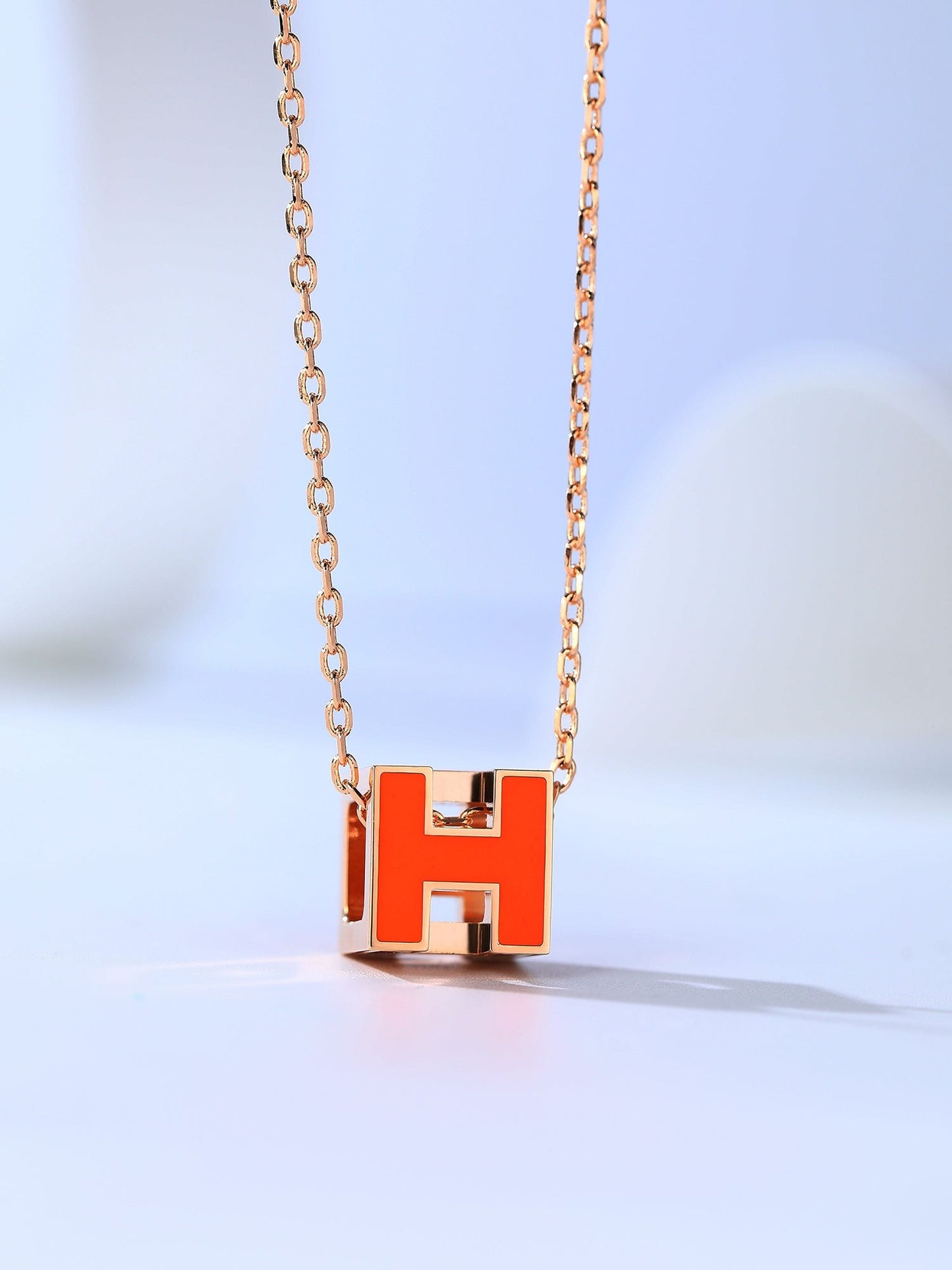 [BLUE TEARS]H CAGE PINK GOLD NECKLACE