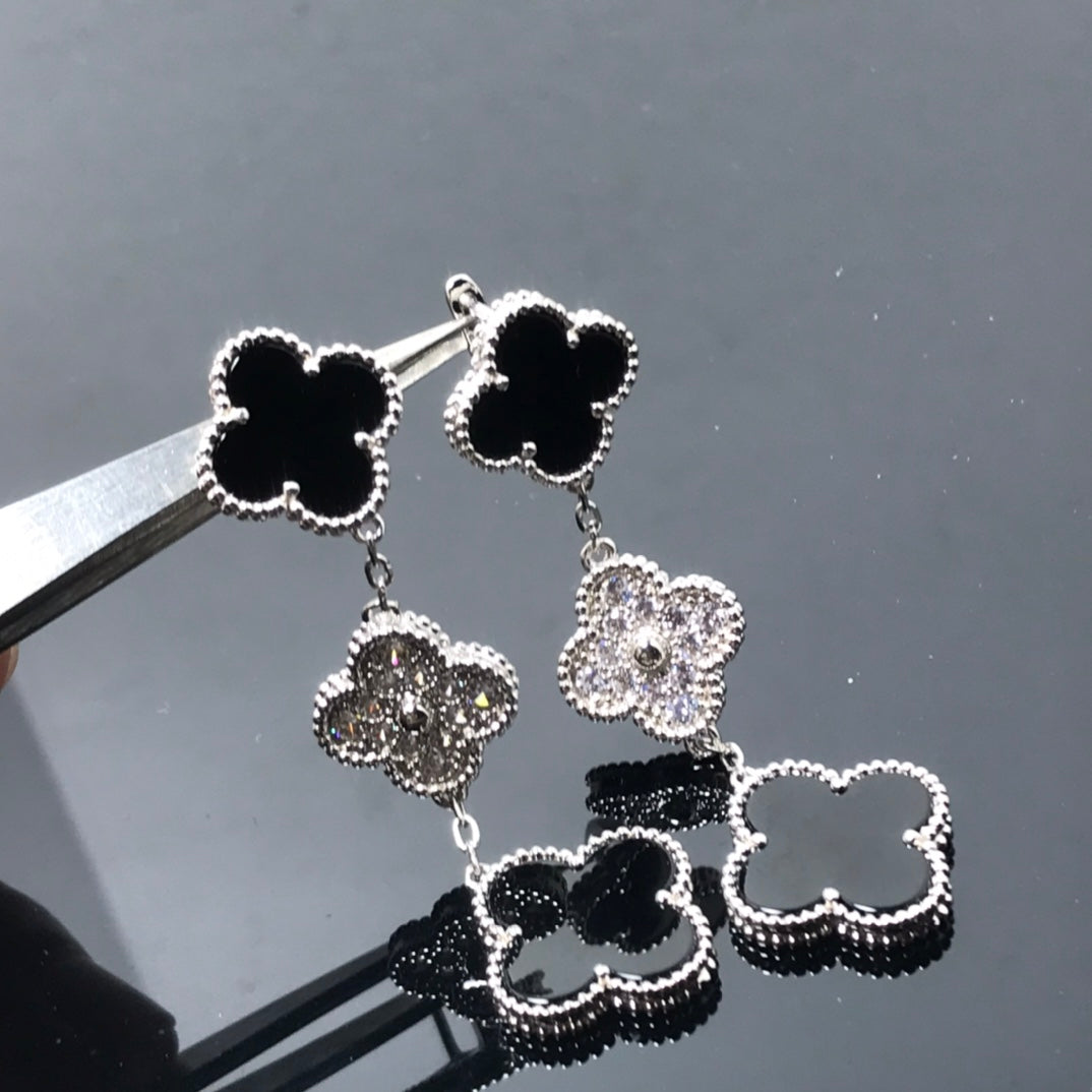 [BLAUE TRÄNEN]KLEE 3 MOTIV DIAMANT ONYX SILBER OHRRINGE