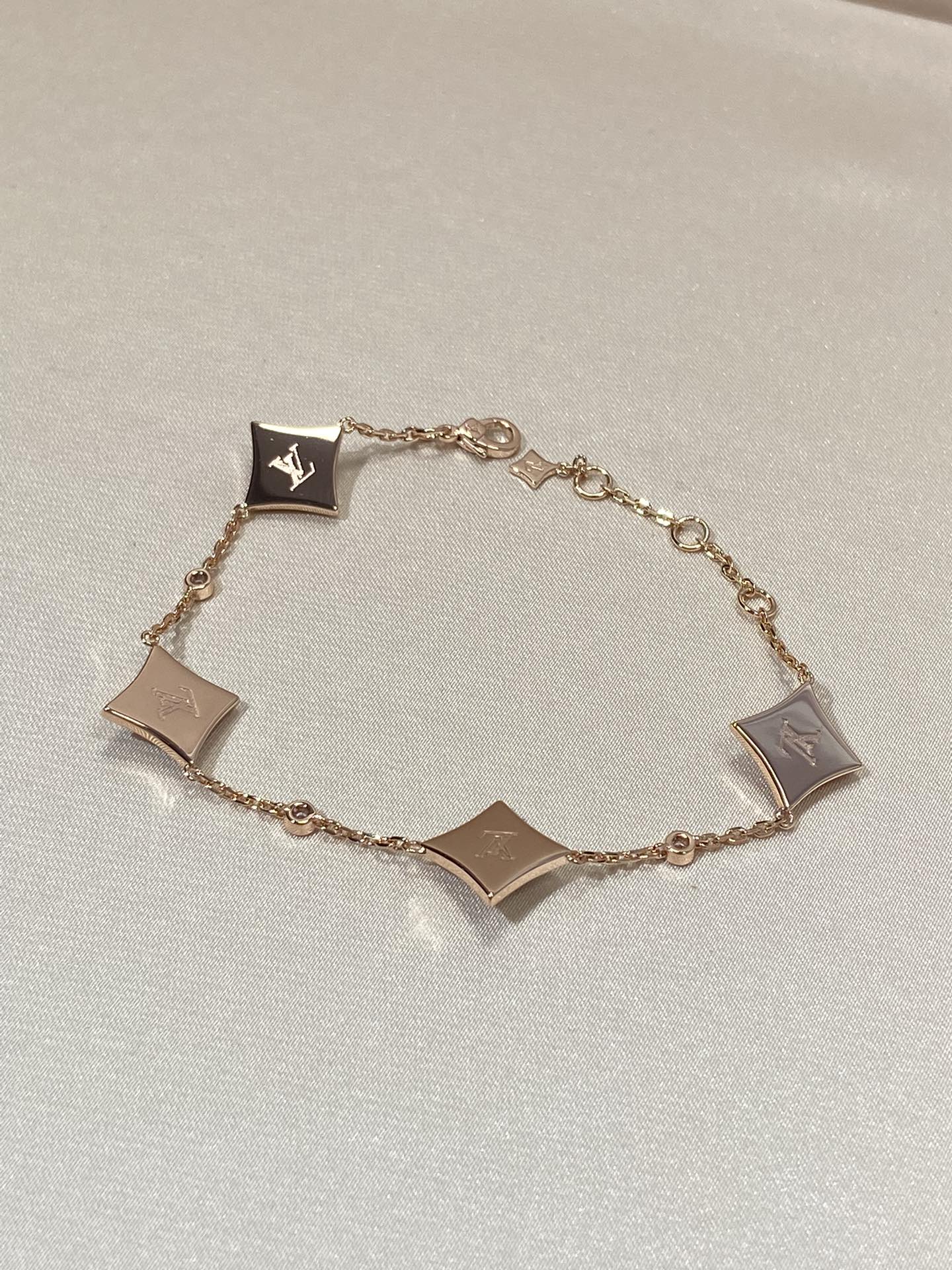 [BLUE TEARS]STAR 4 MOTIF MOP DIAMOND PINK GOLD BRACELET