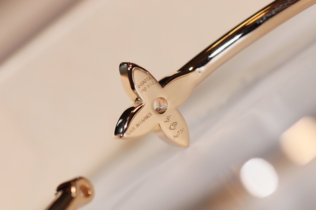 [BLUE TEARS]IDYLLE GOLD OPEN BRACELET DIAMOND PAVED