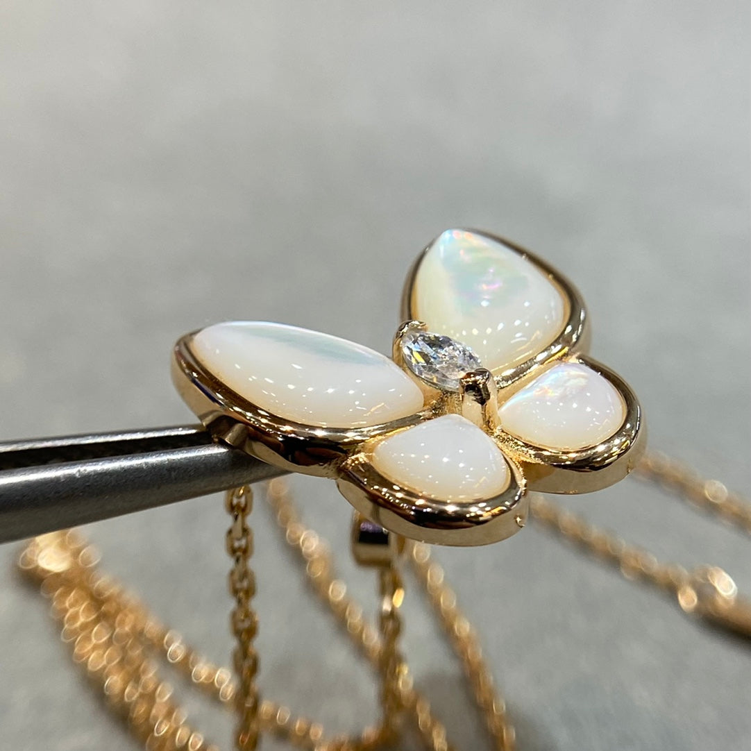 [BLUE TEARS]BUTTERFLY MOP DIAMOND NECKLACE