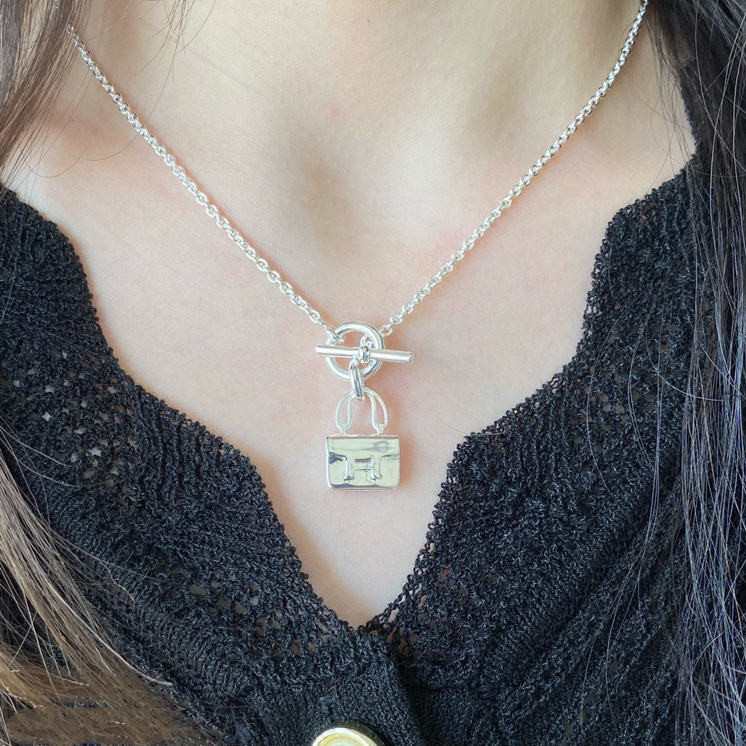 [BLUE TEARS]CONSTANCE PEDANT SILVER NECKLACE