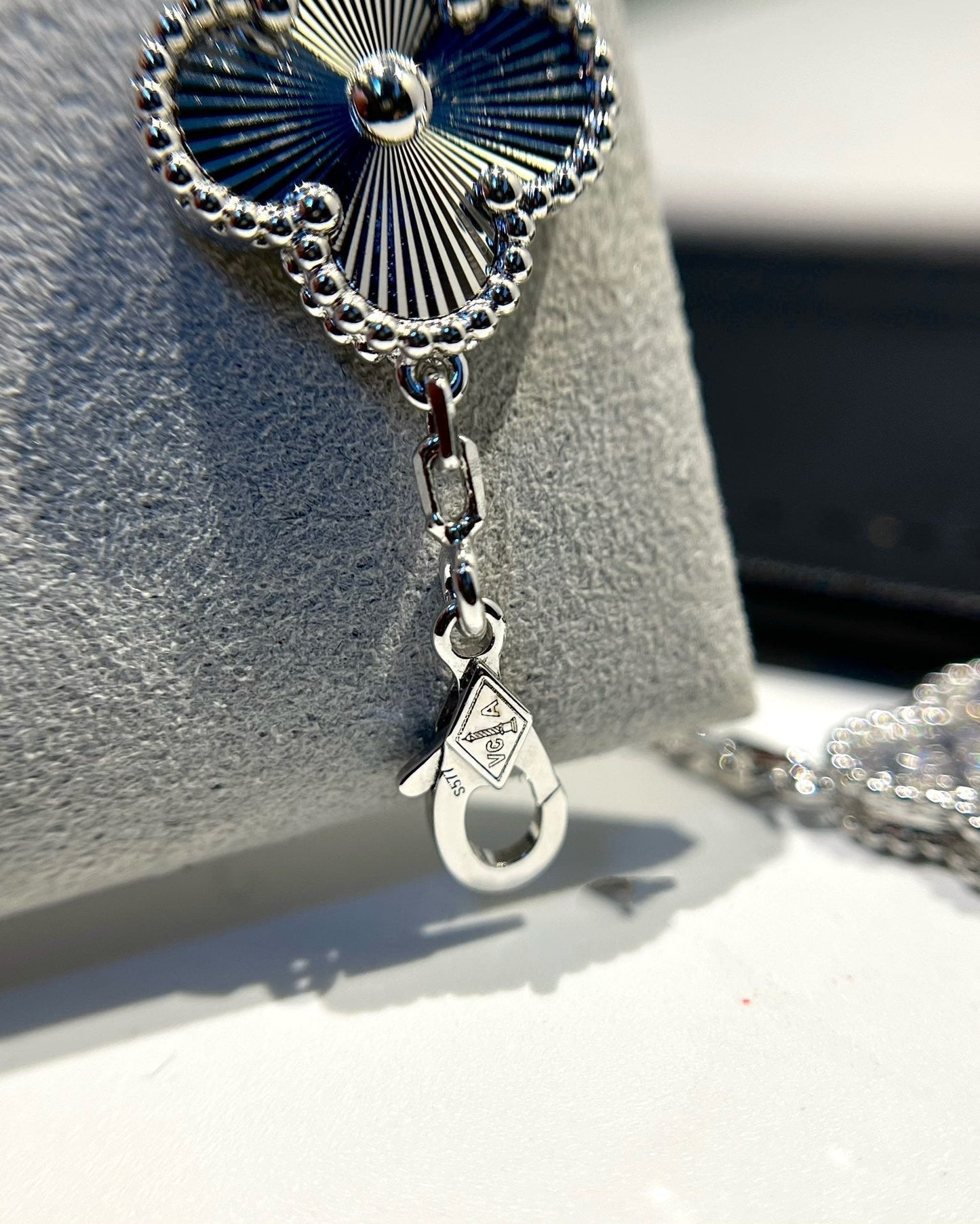 [BLUE TEARS]CLOVER 5 MOTIF SILVER DIAMOND BRACELET