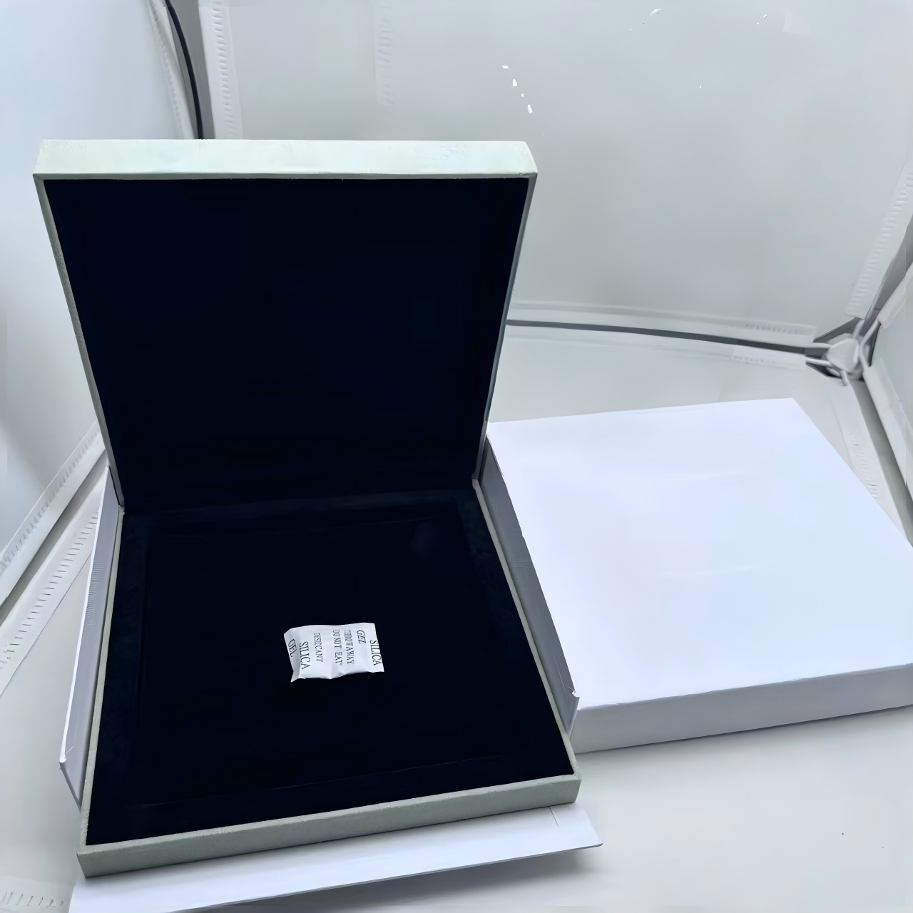 [Blue Tears Jewelry] VA CLOVER BOX GIFT BAG