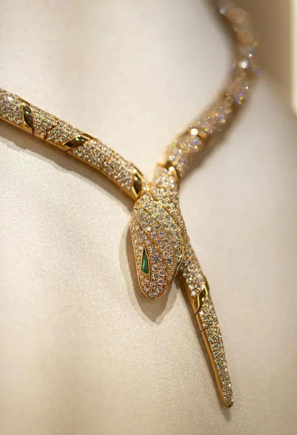 [BLUE TEARS]HAUTE COUTURE GOLD SERPENTI NECKLACE