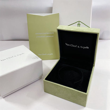[Blue Tears Jewelry] VA CLOVER BOX GIFT BAG