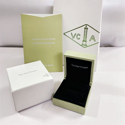 [Blue Tears Jewelry] VA CLOVER BOX GIFT BAG