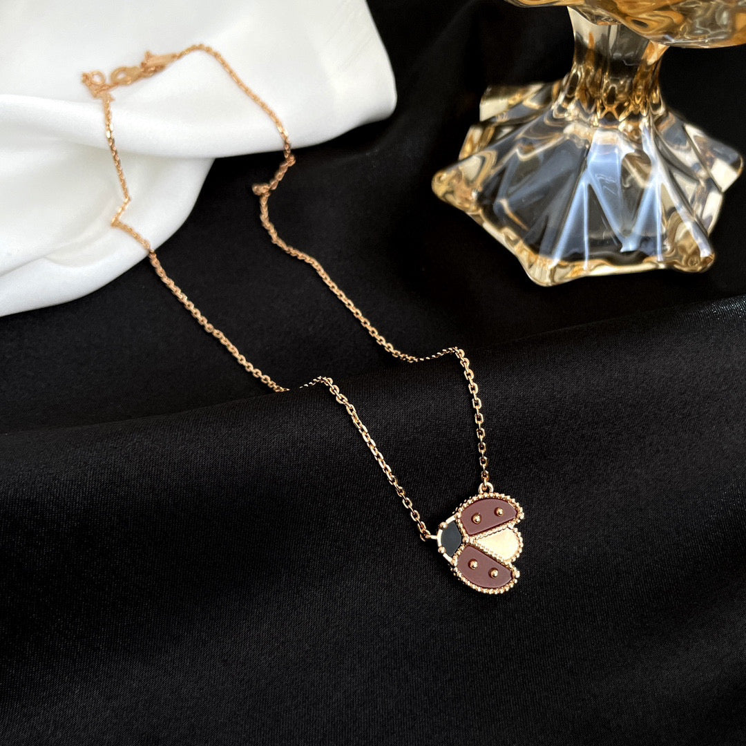 [BLUE TEARS]LUCKY  CARNELIANS LADYBUG NECKLACE