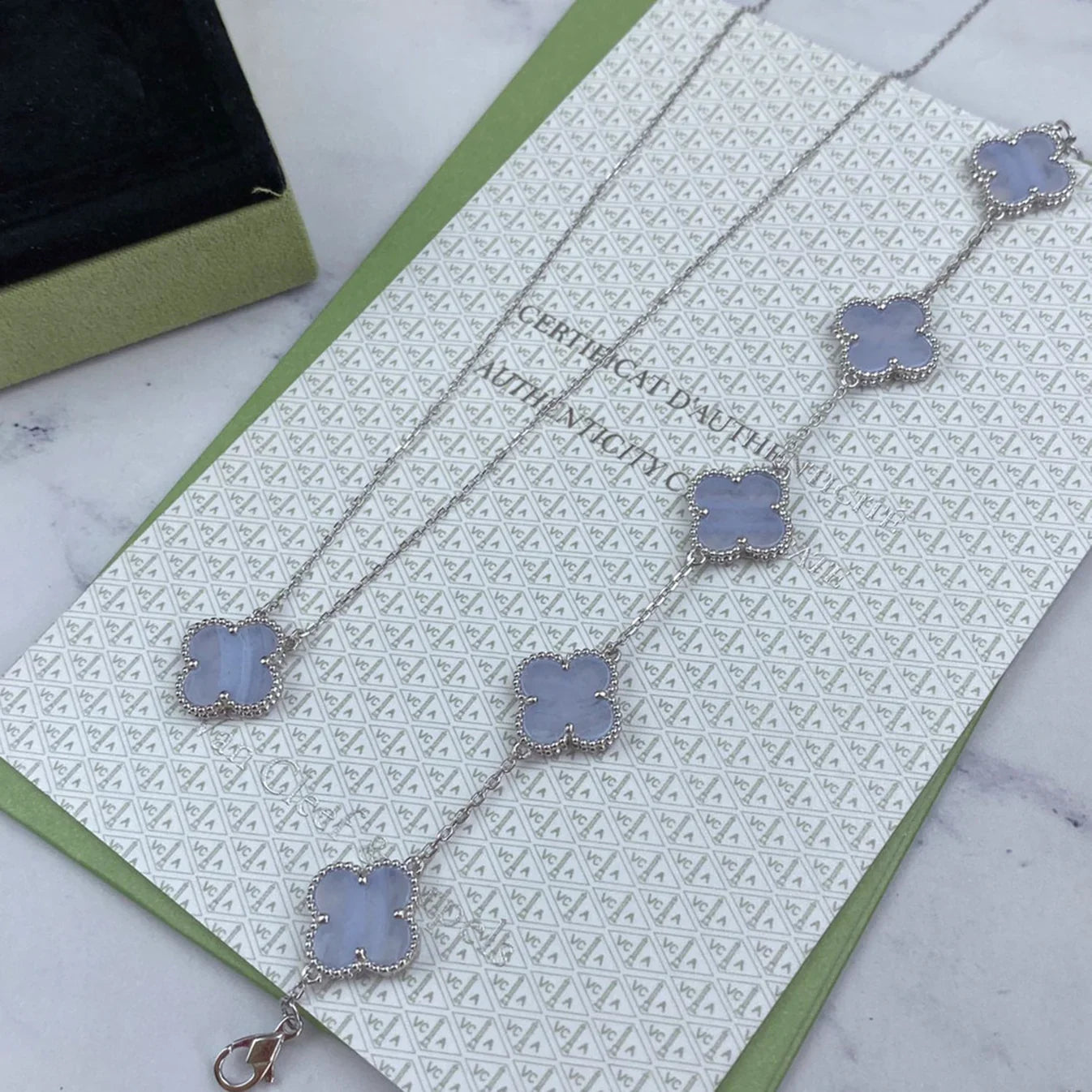 [BLUE TEARS] CLOVER 5 MOTIF PURPLE CHALCEDONY BRACELET COLLECTION