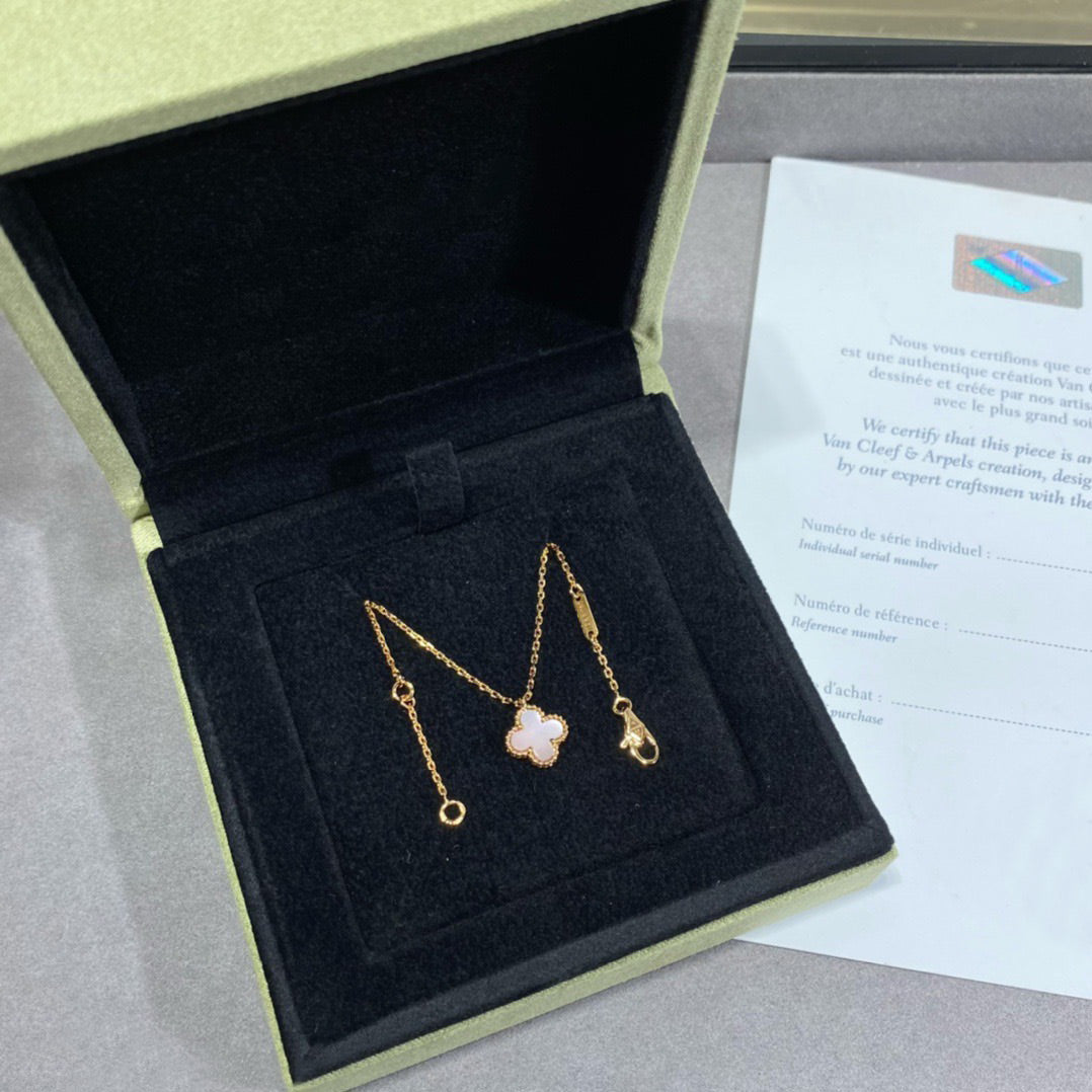 [BLUE TEARS]CLOVER 15MM PINK MOTHER-OF-PEARL SINGLE FLOWER NECKLACE