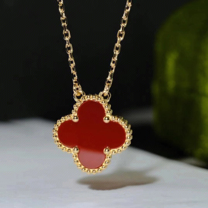 [BLUE TEARS]CLOVER 15MM CARNELIAN SINGLE FLOWER NECKLACE