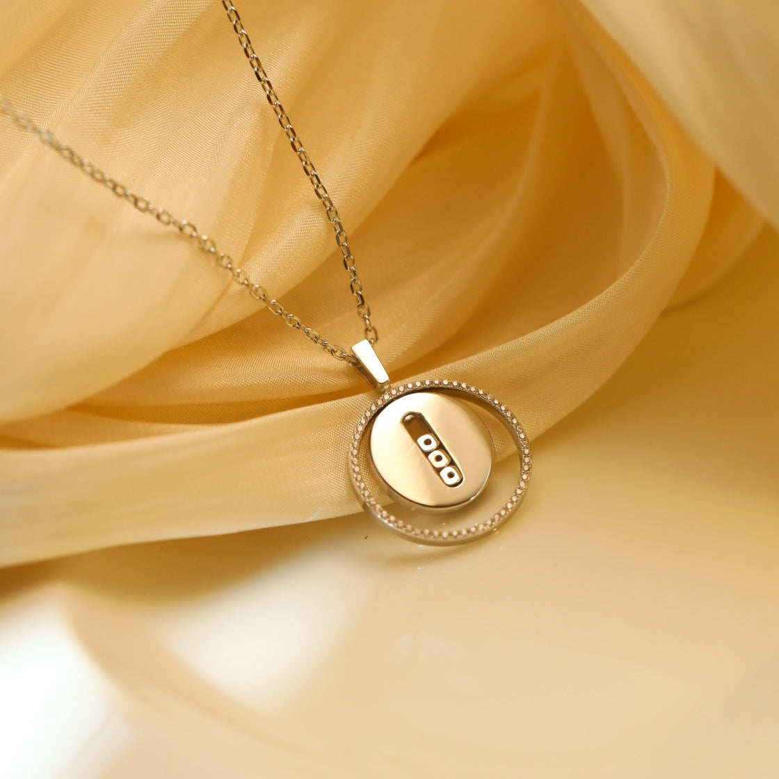 [Blue Tears Jewelry]LUCKY MOVE MM SILVER DIAMOND NECKLACE