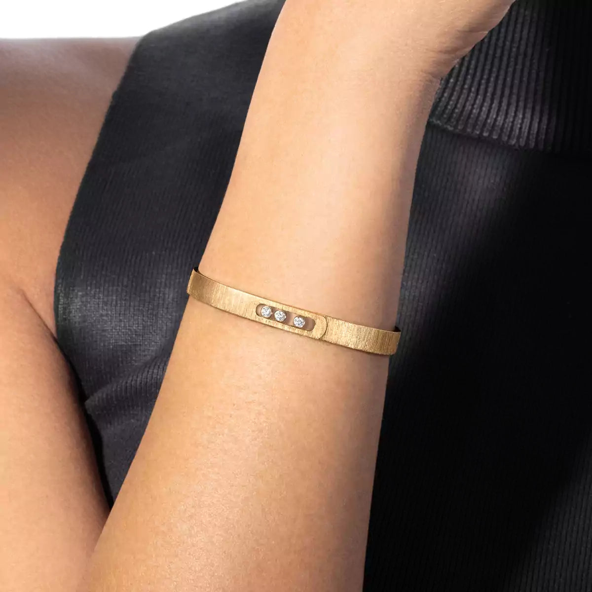 [Blue Tears Jewelry]Move Noa Ciselé bangle