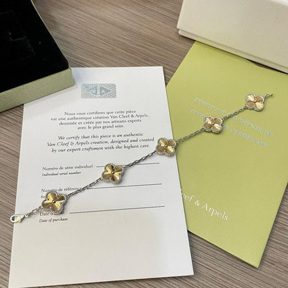 [BLUE TEARS]CLOVER  5 MOTIFS  CHRISTMAS LIMITED EDITION BRACELET