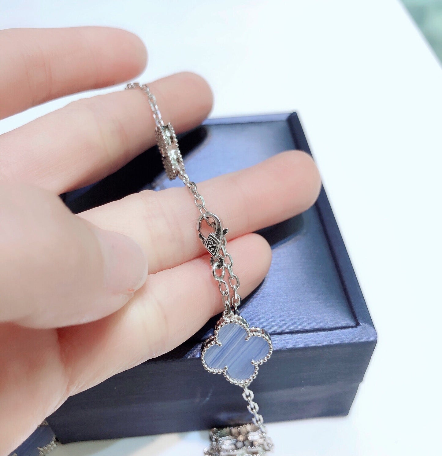 [BLUE TEARS]CLOVER 10 MOTIFS CHALCEDONY DIAMONDS SILVER NECKLACE